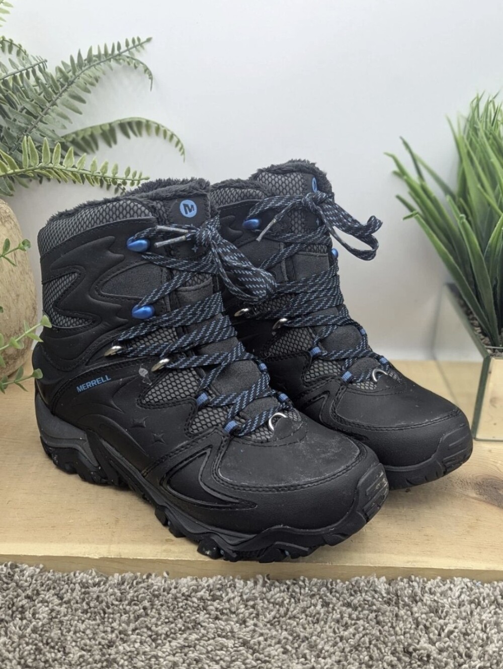 Merrell Polarand 8 Insulated Lace Up Women's Size 7 Winter Boots Stay Dry Tech